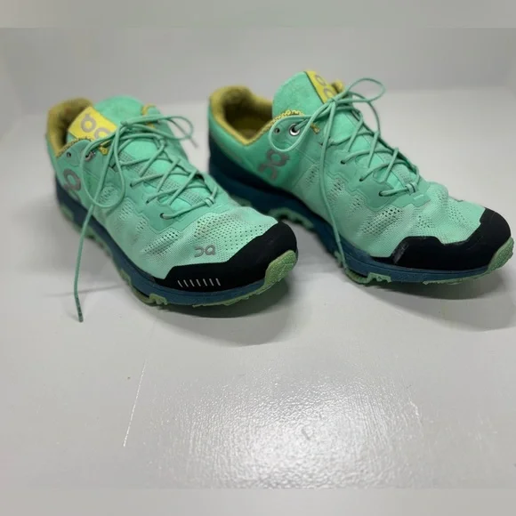 On Running Venture Women'sAthletic Shoes size 8.5 - Picture 2 of 9